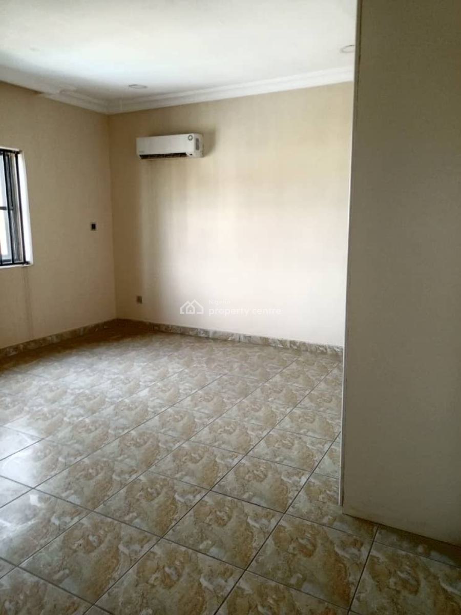 4 Bedroom Terrace Duplex with Bq in a Serviced Estate, Chevron Alternative, Lekki, Lagos, Terraced Duplex for Rent