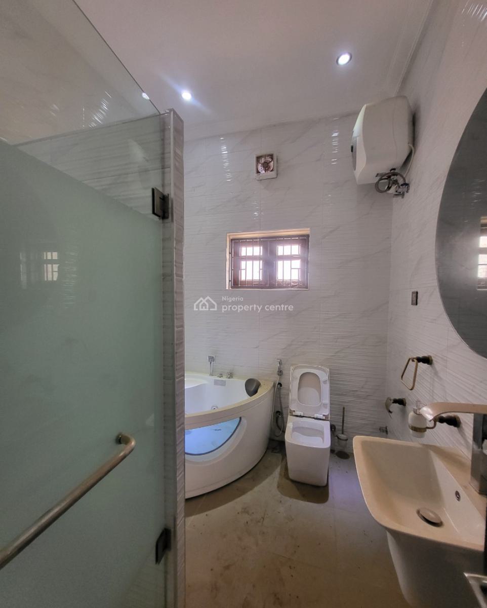 Luxurious Massive 2 Bedroom Flat, Near Games Village, Kaura, Abuja, Flat / Apartment for Rent