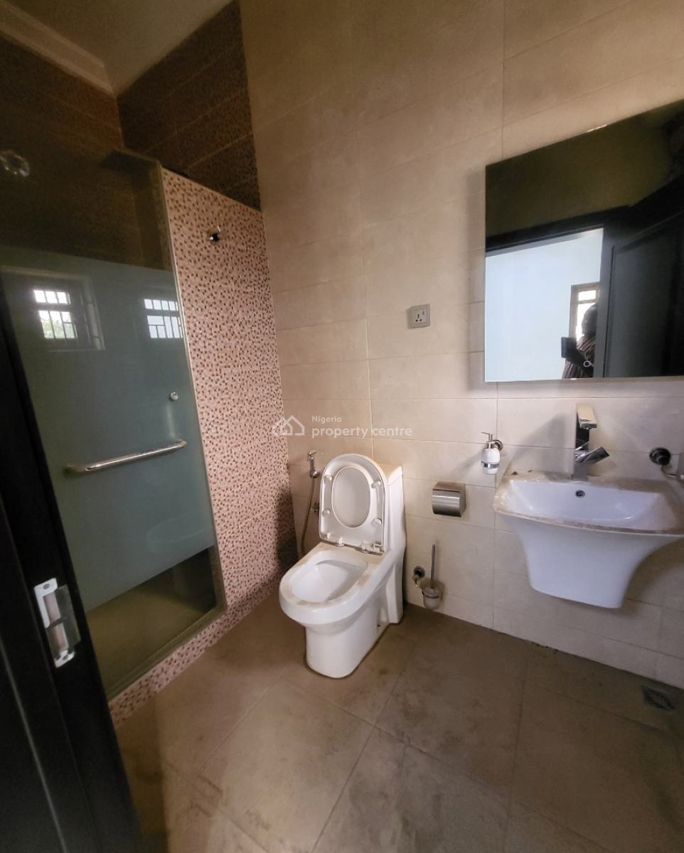 Luxurious Massive 2 Bedroom Flat, Near Games Village, Kaura, Abuja, Flat / Apartment for Rent