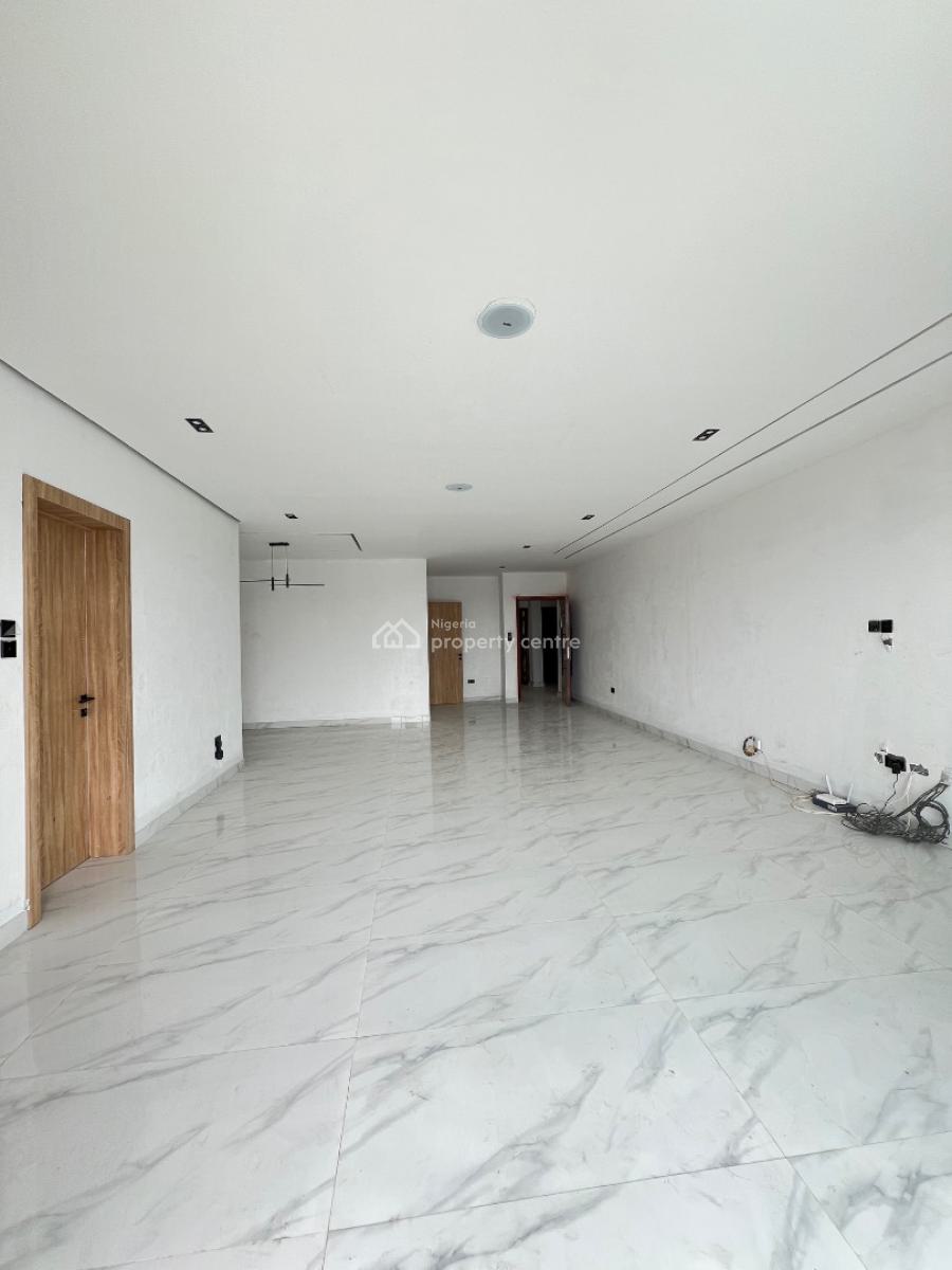 Spacious 2 Bedroom Apartment with  Bq, Swimming Pool, Gym, Lekki Phase 1, Lekki Phase 1, Lekki, Lagos, Block of Flats for Sale