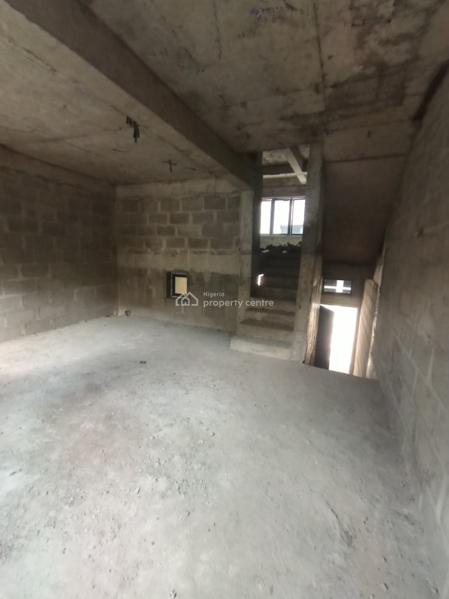 Newly Built Carcass 4 Bedroom Townhouses with a Bq, Medina Estate, Medina, Gbagada, Lagos, Terraced Duplex for Sale