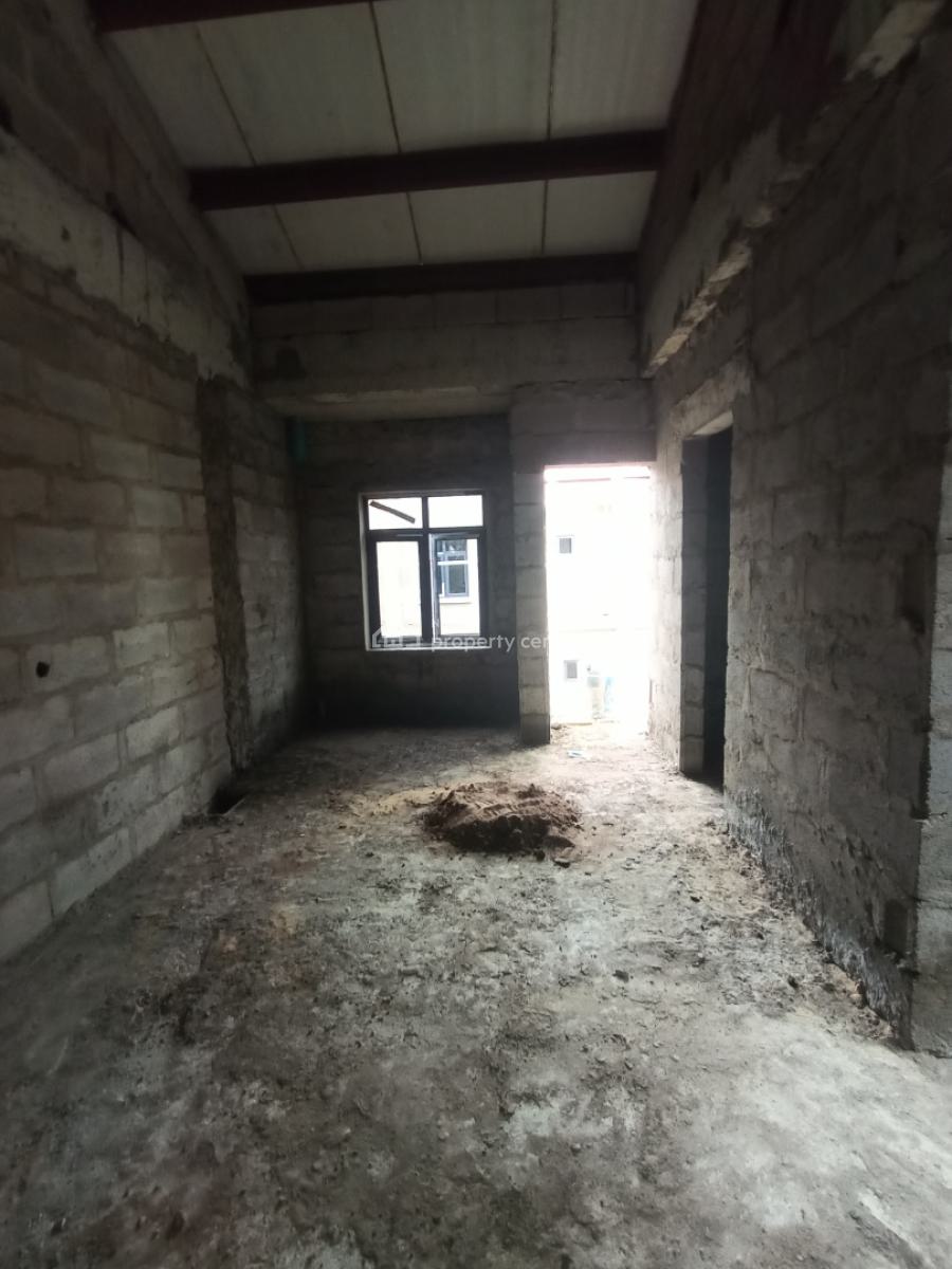 Newly Built Carcass 4 Bedroom Townhouses with a Bq, Medina Estate, Medina, Gbagada, Lagos, Terraced Duplex for Sale