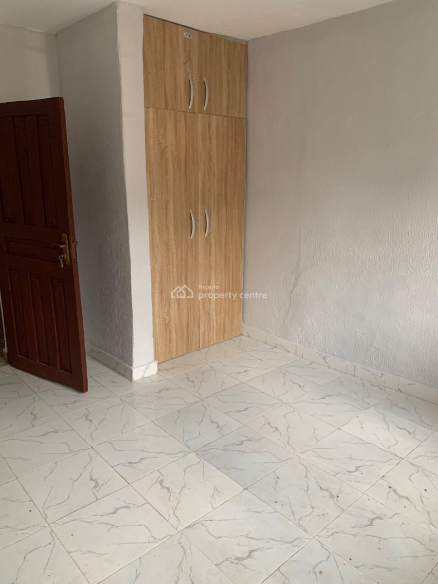 Executive 3 Bedrooms Apartment with All Rooms En-suite with Visitors Toilet, Oyebanjo Street, Alapere, Ketu, Lagos, Flat / Apartment for Rent