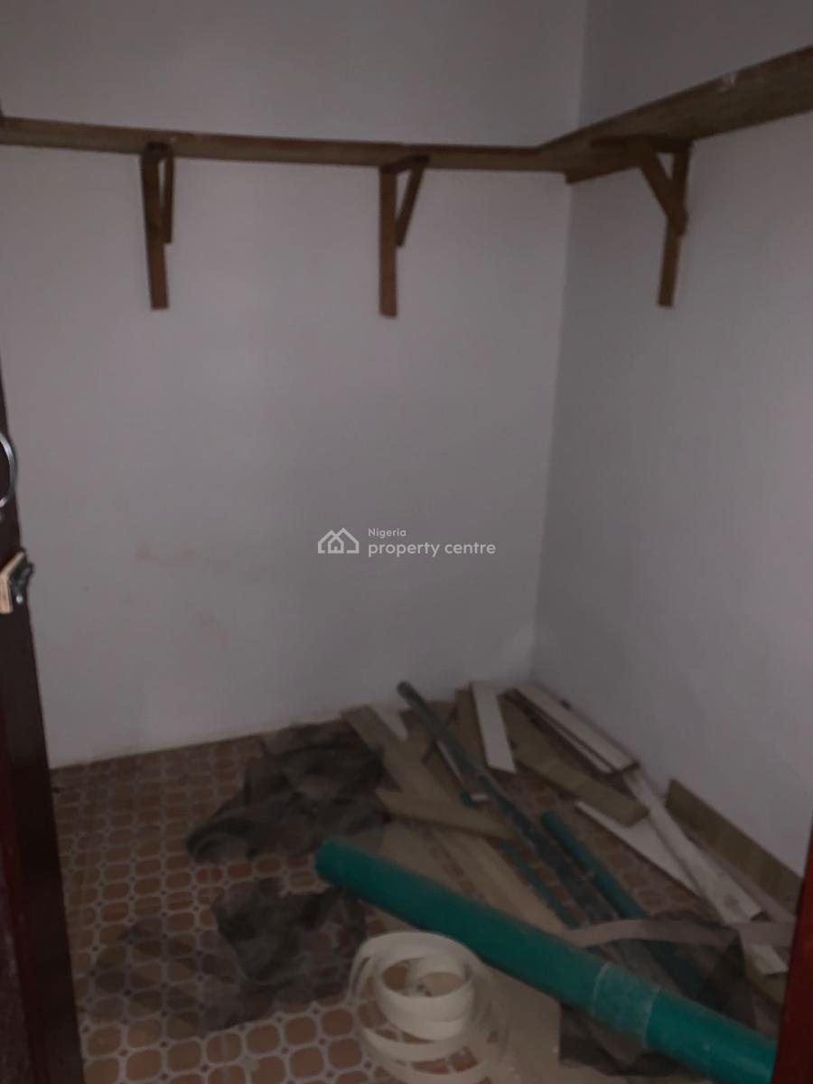 Executive 3 Bedrooms Apartment with All Rooms En-suite with Visitors Toilet, Oyebanjo Street, Alapere, Ketu, Lagos, Flat / Apartment for Rent