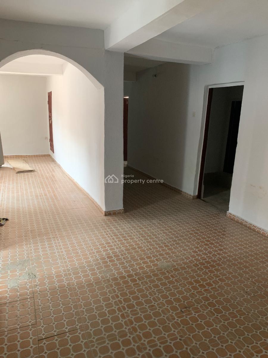 Executive 3 Bedrooms Apartment with All Rooms En-suite with Visitors Toilet, Oyebanjo Street, Alapere, Ketu, Lagos, Flat / Apartment for Rent