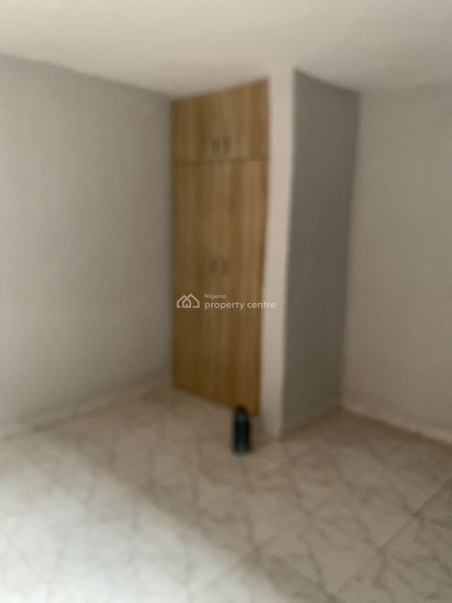 Executive 3 Bedrooms Apartment with All Rooms En-suite with Visitors Toilet, Oyebanjo Street, Alapere, Ketu, Lagos, Flat / Apartment for Rent