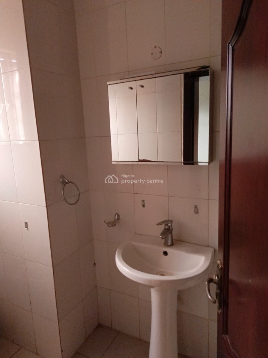 Massive 3 Bedroom Flat with Bq on The 2nd Floor, After Polaris Bank, Life Camp, Abuja, Flat / Apartment for Rent