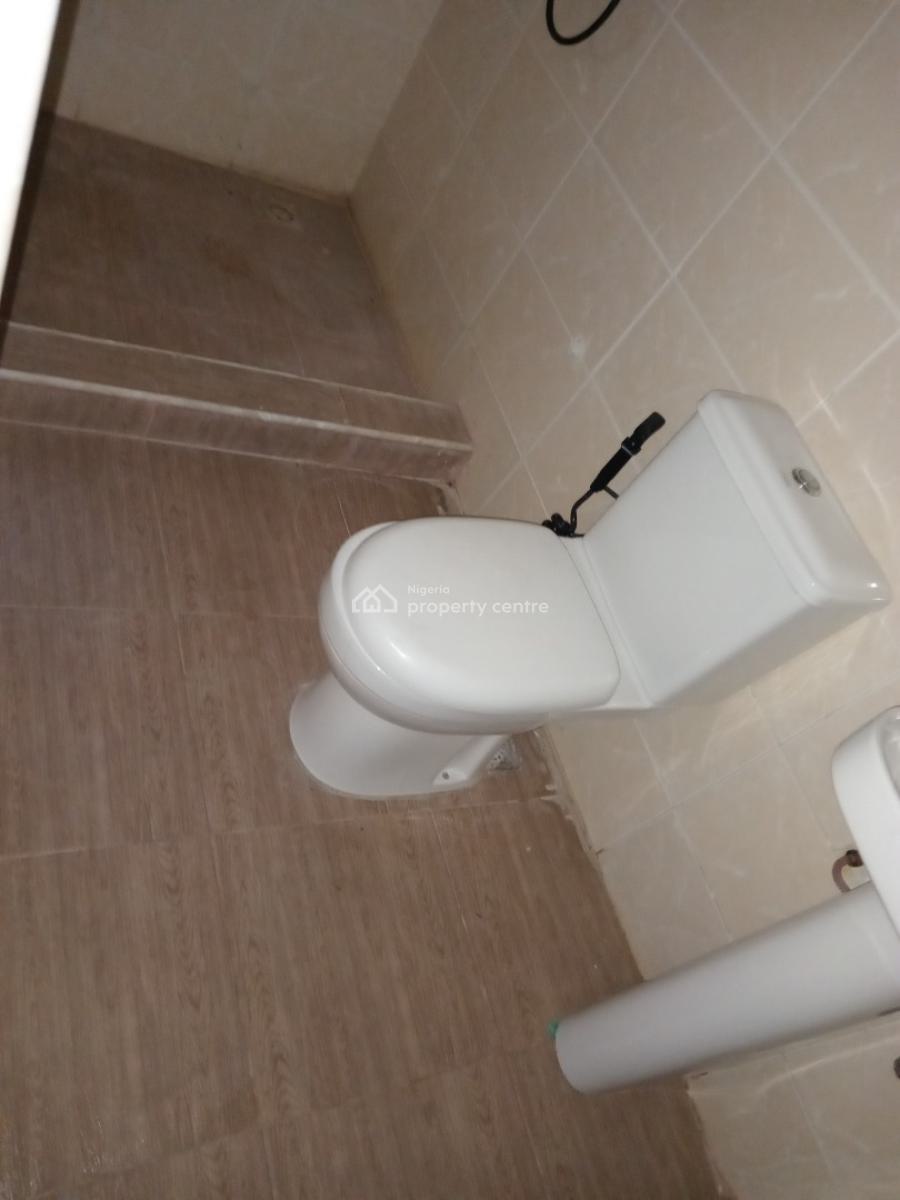 Spacious 2 Bedroom Flat, Ogombo, Ajah, Lagos, Flat / Apartment for Rent