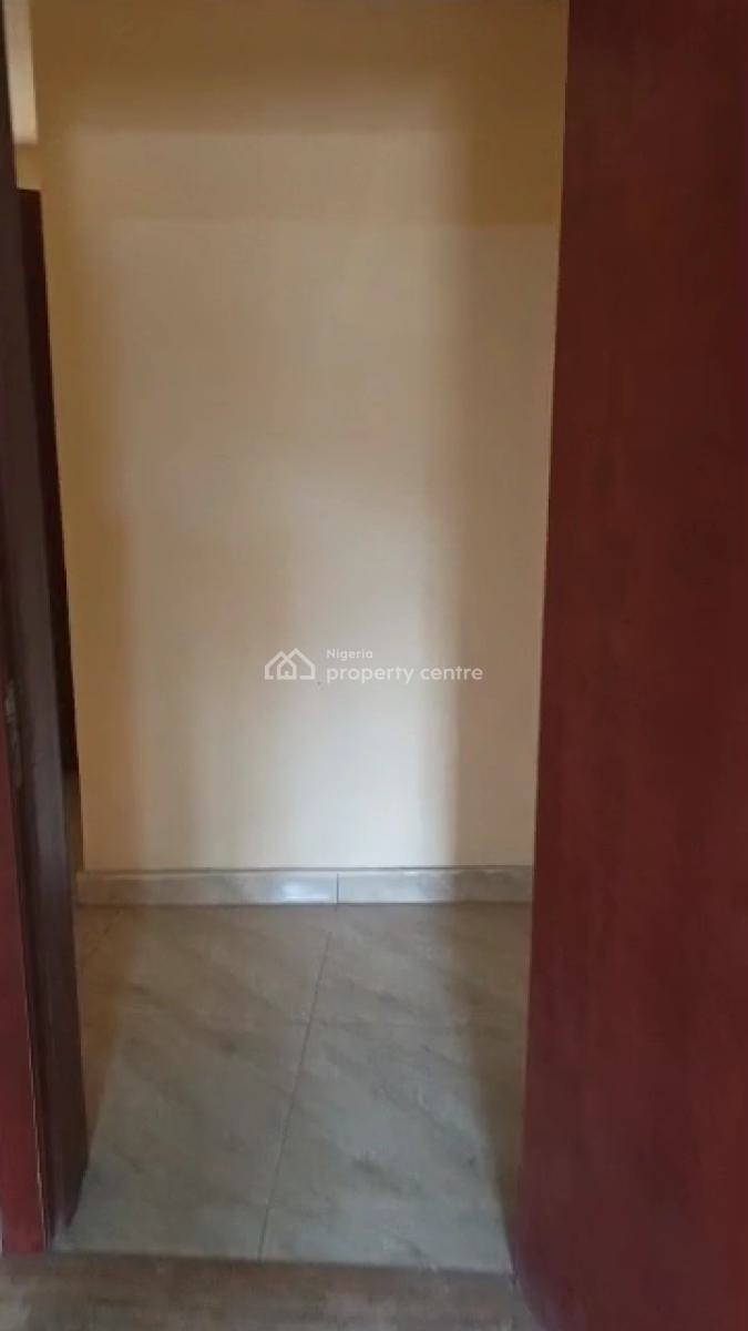 3 Bedroom Flat in a Luxury Apartment Building, Alagomeji, Yaba, Lagos, Flat / Apartment for Rent