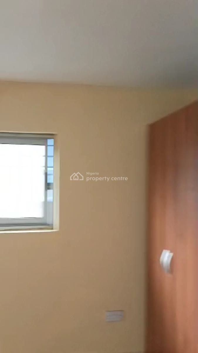 3 Bedroom Flat in a Luxury Apartment Building, Alagomeji, Yaba, Lagos, Flat / Apartment for Rent