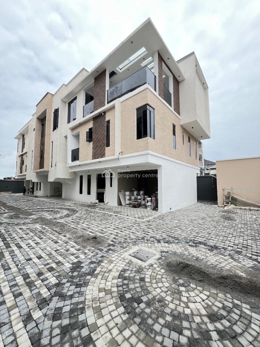 Contemporary 4 Bedroom Penthouse with Elevator, Inverters, and Bq, Lekki Phase 1, Lekki, Lagos, Block of Flats for Sale
