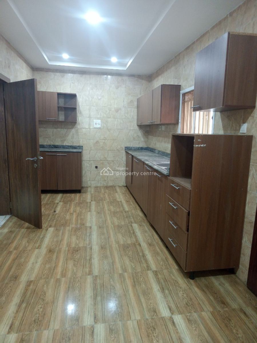 Specious 3 Bedroom Block of Flat, Mobil Fillings, Mabushi, Abuja, Block of Flats for Rent