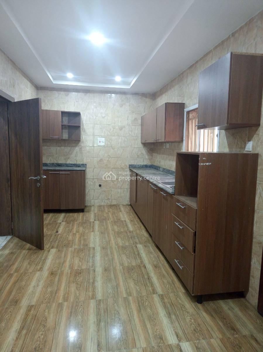 Specious 3 Bedroom Block of Flat, Mobil Fillings, Mabushi, Abuja, Block of Flats for Rent