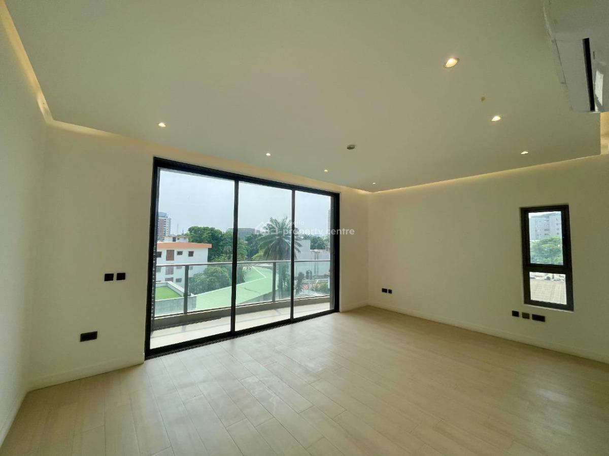 Exotic 3 Bedrooms Apartment with Pool in a Secured Estate, Cooper Road, Banana Island, Ikoyi, Lagos, Flat / Apartment for Sale