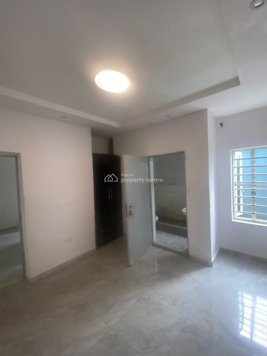 Share an Apartment in a 2-bedroom, Olokonla, Ajah, Lagos, Mini Flat (room and Parlour) for Rent