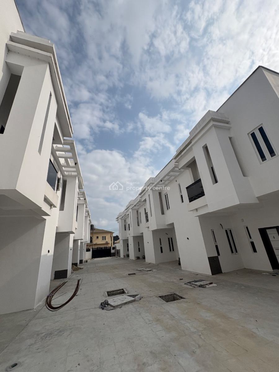 Well Spacious 4 Bedroom Duplex + Bq & Communal Pool, Lagos Business School Axis, Sangotedo, Ajah, Lagos, Terraced Duplex for Sale