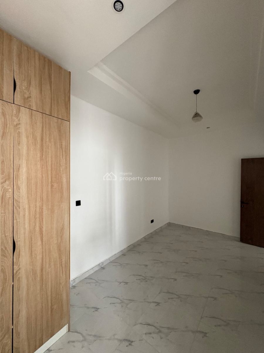 Well Spacious 4 Bedroom Duplex + Bq & Communal Pool, Lagos Business School Axis, Sangotedo, Ajah, Lagos, Terraced Duplex for Sale