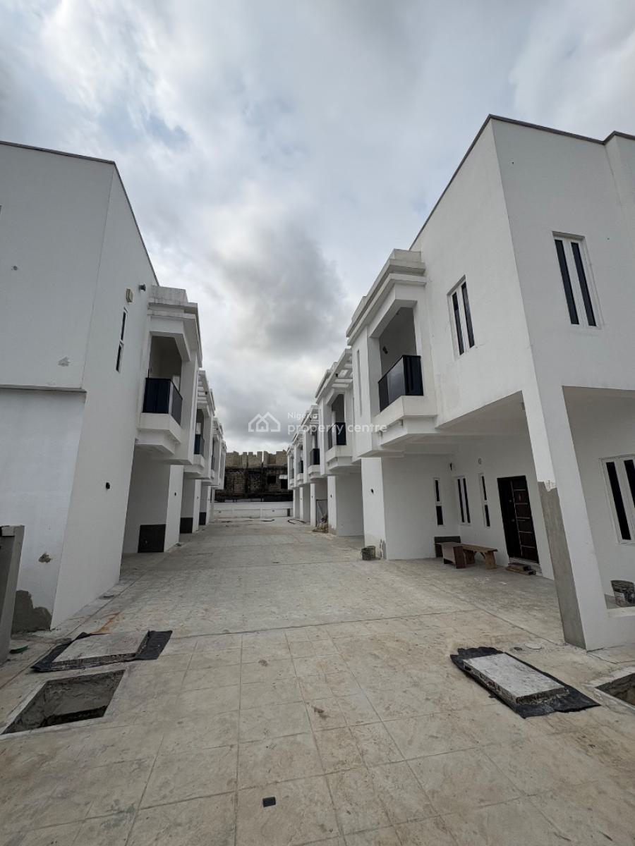 Well Spacious 4 Bedroom Duplex + Bq & Communal Pool, Lagos Business School Axis, Sangotedo, Ajah, Lagos, Terraced Duplex for Sale