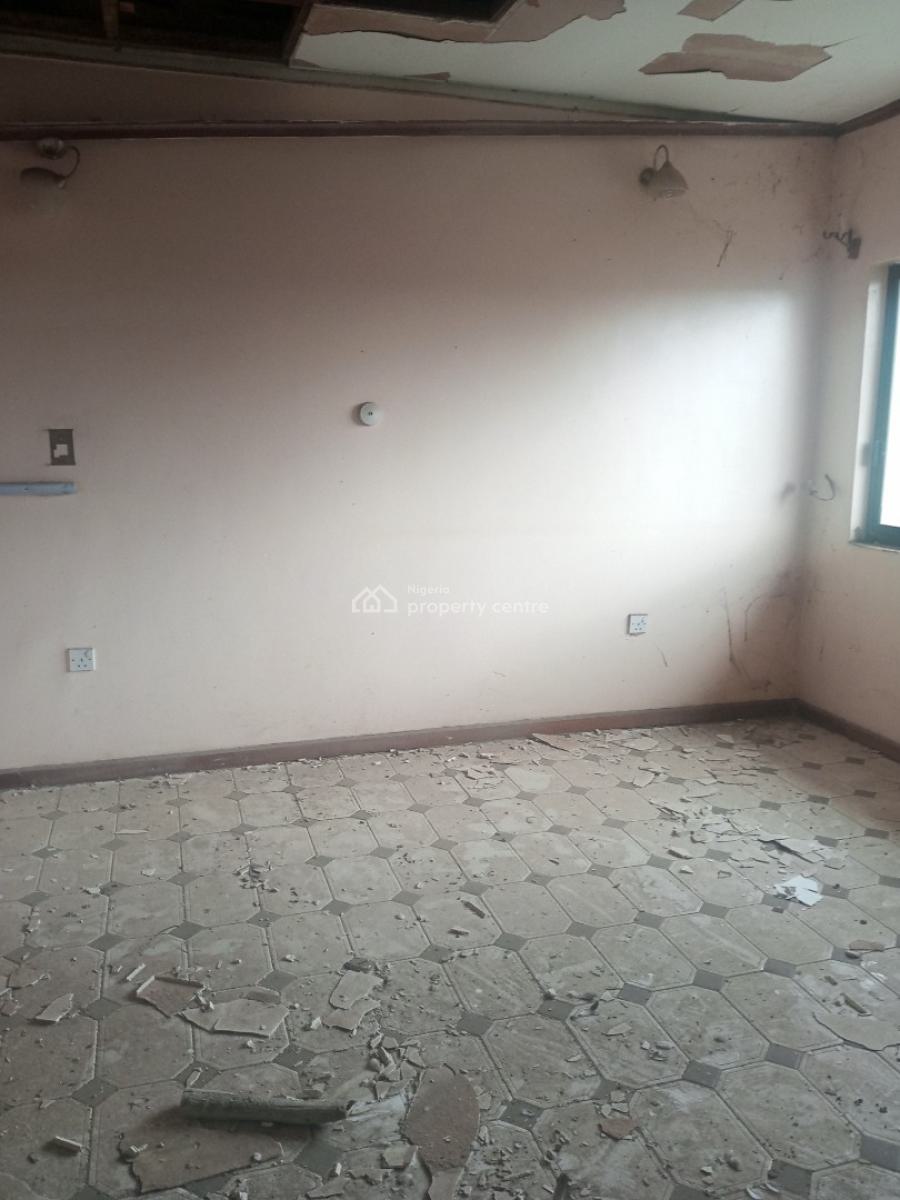 3 Bedroom Terrace with Bq, Off Ademola Crescent, Wuse 2, Abuja, Terraced Duplex for Rent