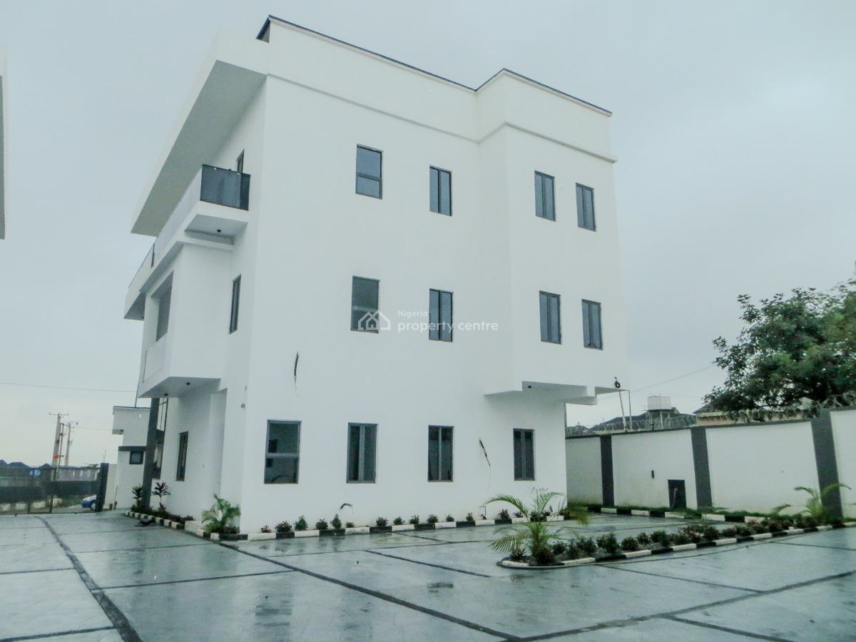 Luxury Living, Guzape District, Abuja, Detached Duplex for Sale
