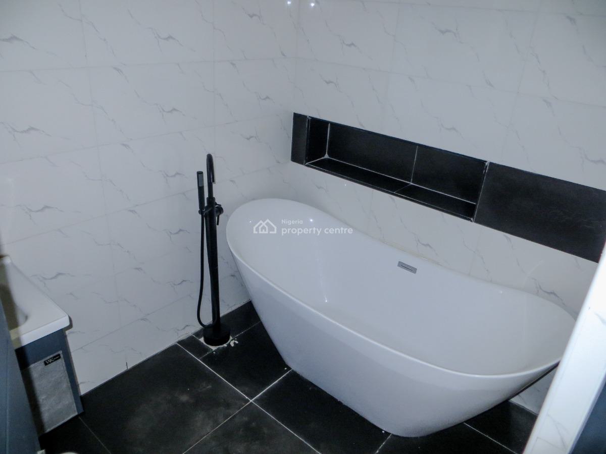 Luxury Living, Guzape District, Abuja, Detached Duplex for Sale