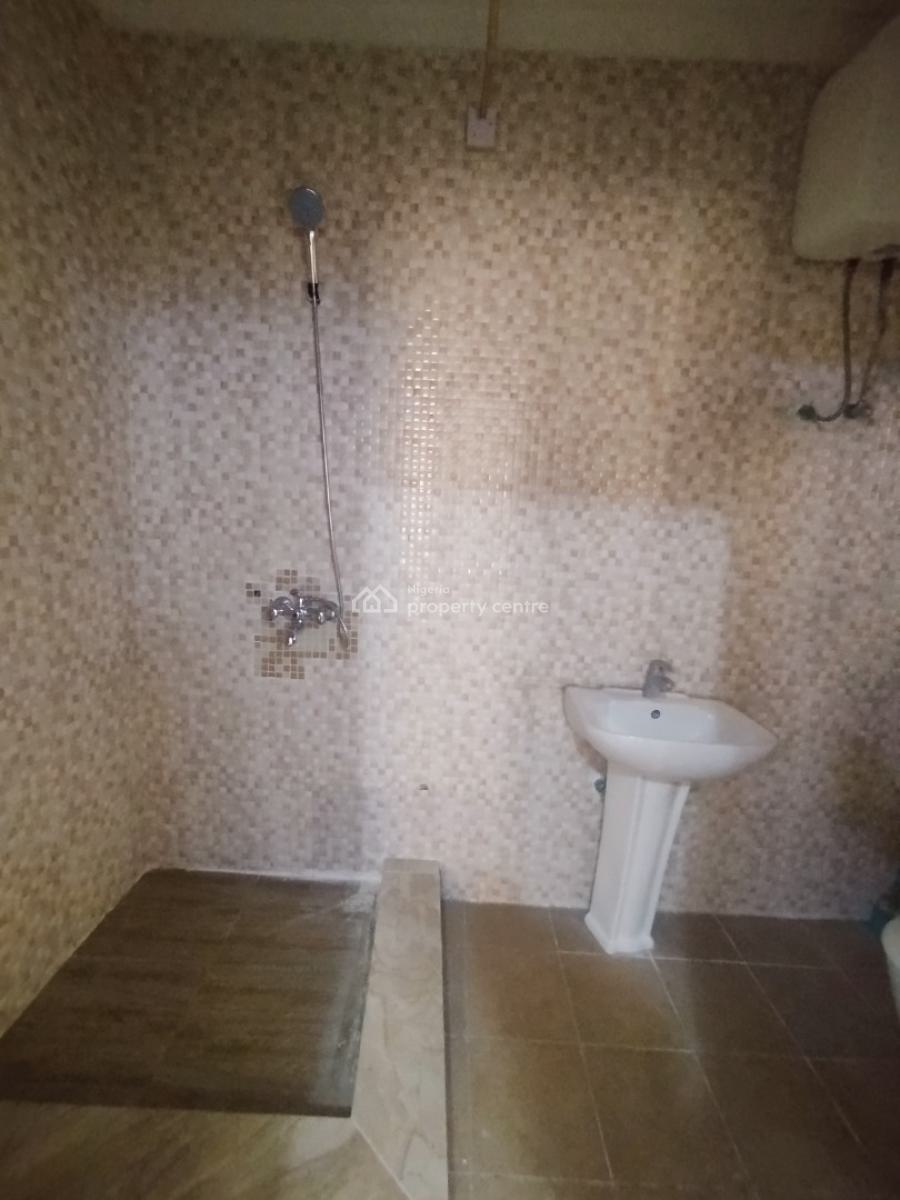 1st Floor 3-bedroom Apartment with Bq, Fitted Acs, Lekki Phase 1, Lekki, Lagos, Flat / Apartment for Rent