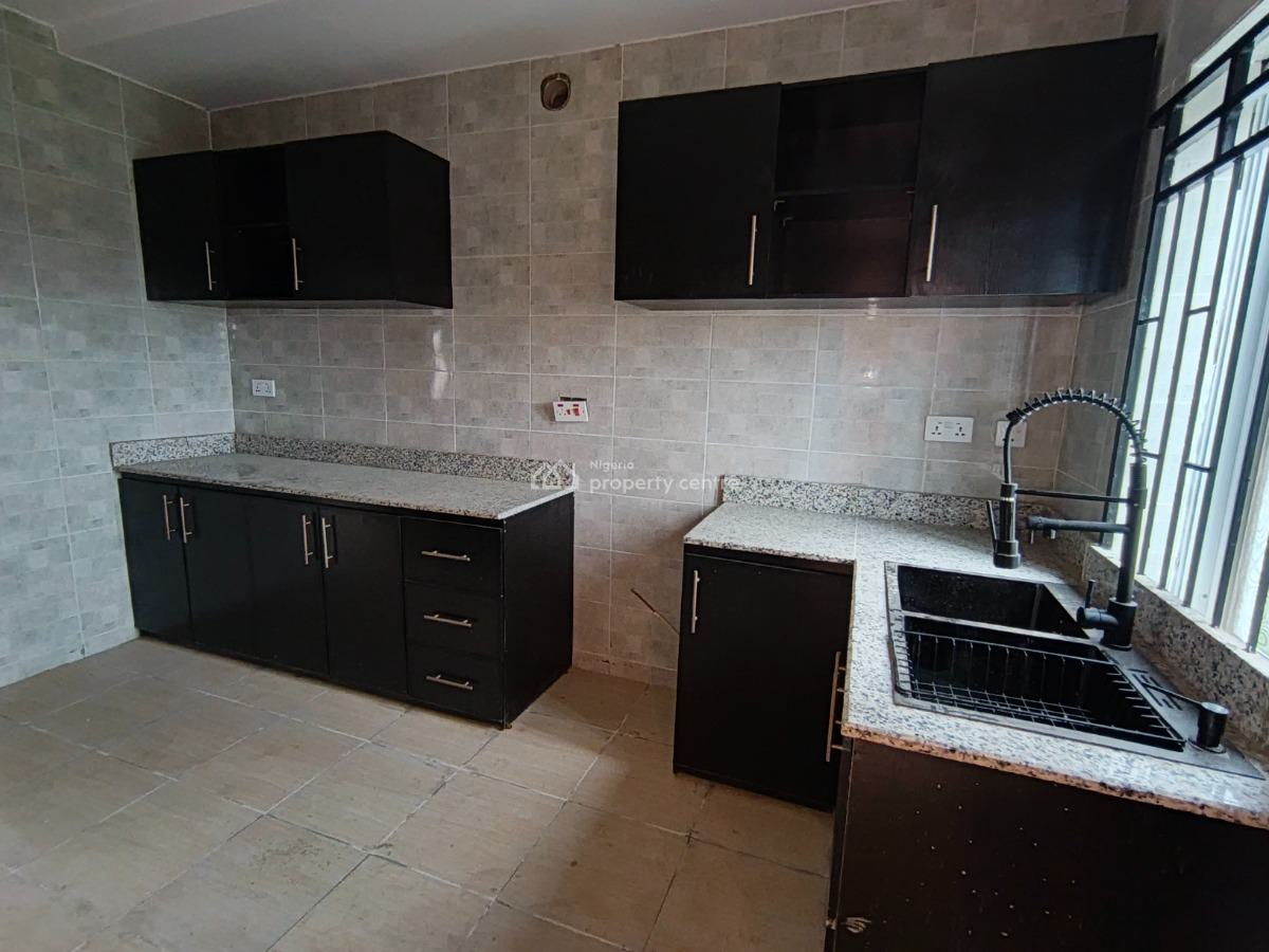 2 Bedroom Flat, Igbogbo, Ikorodu, Lagos, Flat / Apartment for Rent