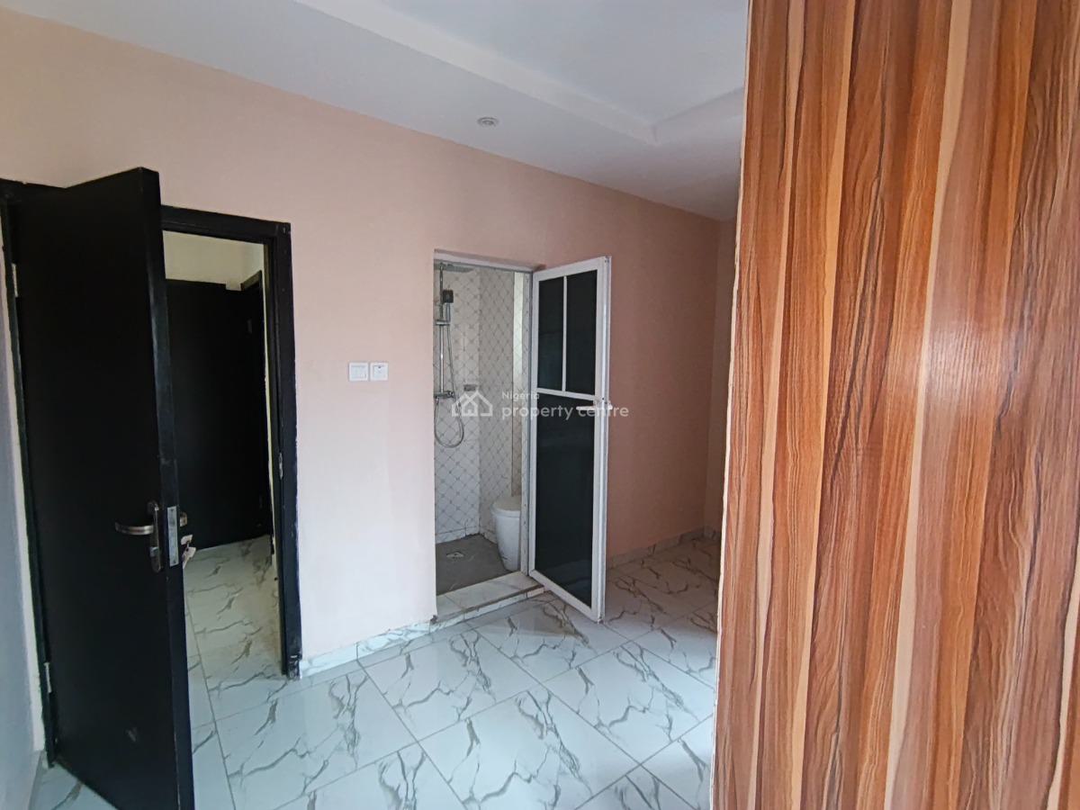 2 Bedroom Flat, Igbogbo, Ikorodu, Lagos, Flat / Apartment for Rent