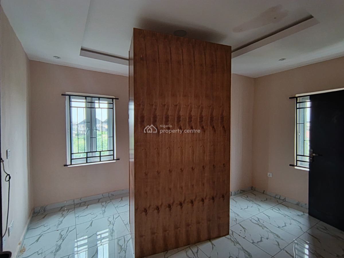 2 Bedroom Flat, Igbogbo, Ikorodu, Lagos, Flat / Apartment for Rent