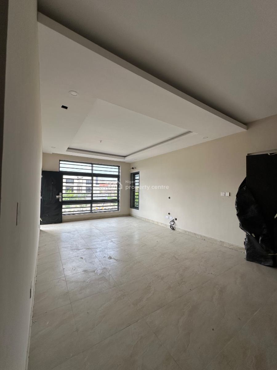 Lovely 3 Bedroom Apartment, Lekki Phase 1, Lekki, Lagos, Flat / Apartment for Sale