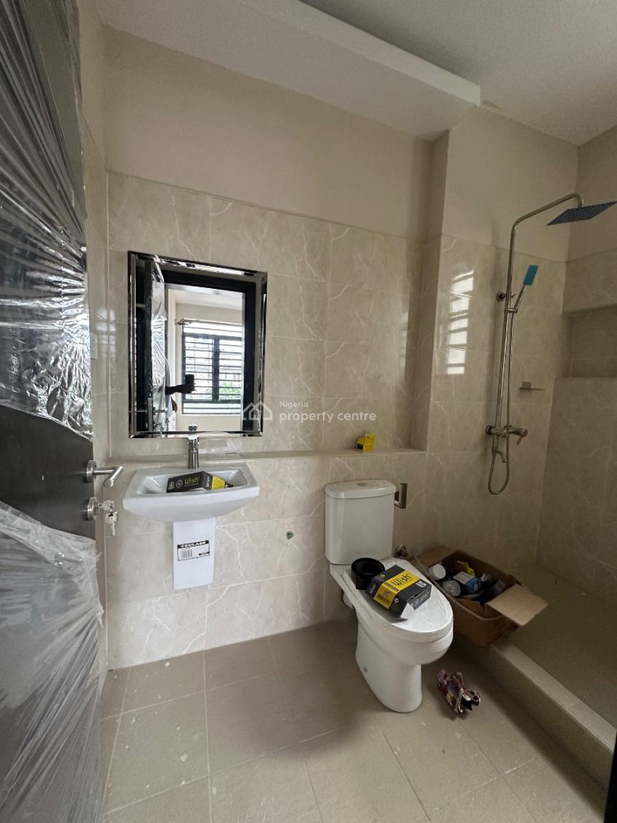 Lovely 3 Bedroom Apartment, Lekki Phase 1, Lekki, Lagos, Flat / Apartment for Sale