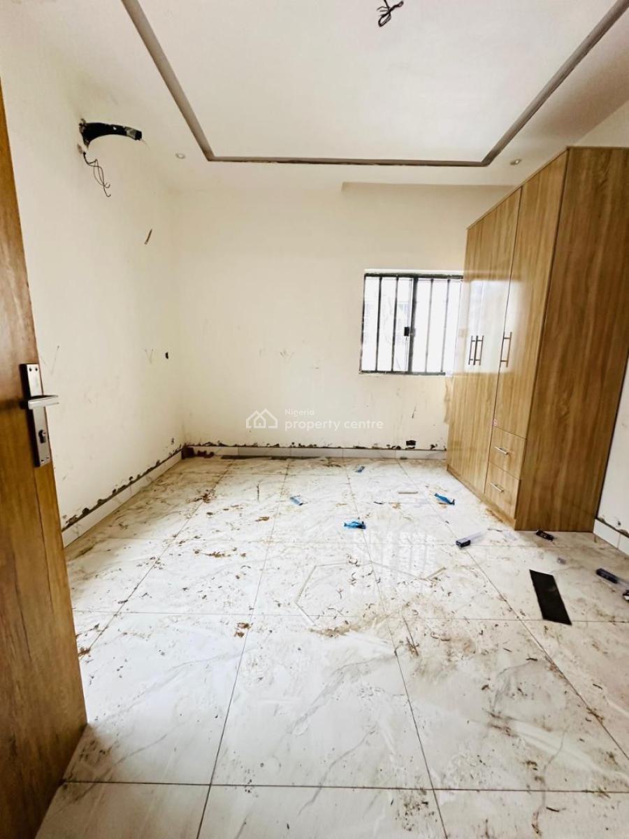 Luxurious 4-bedroom Semi-detached Duplex in Magodo 2, Gra Phase 2, Magodo, Lagos, Semi-detached Duplex for Sale