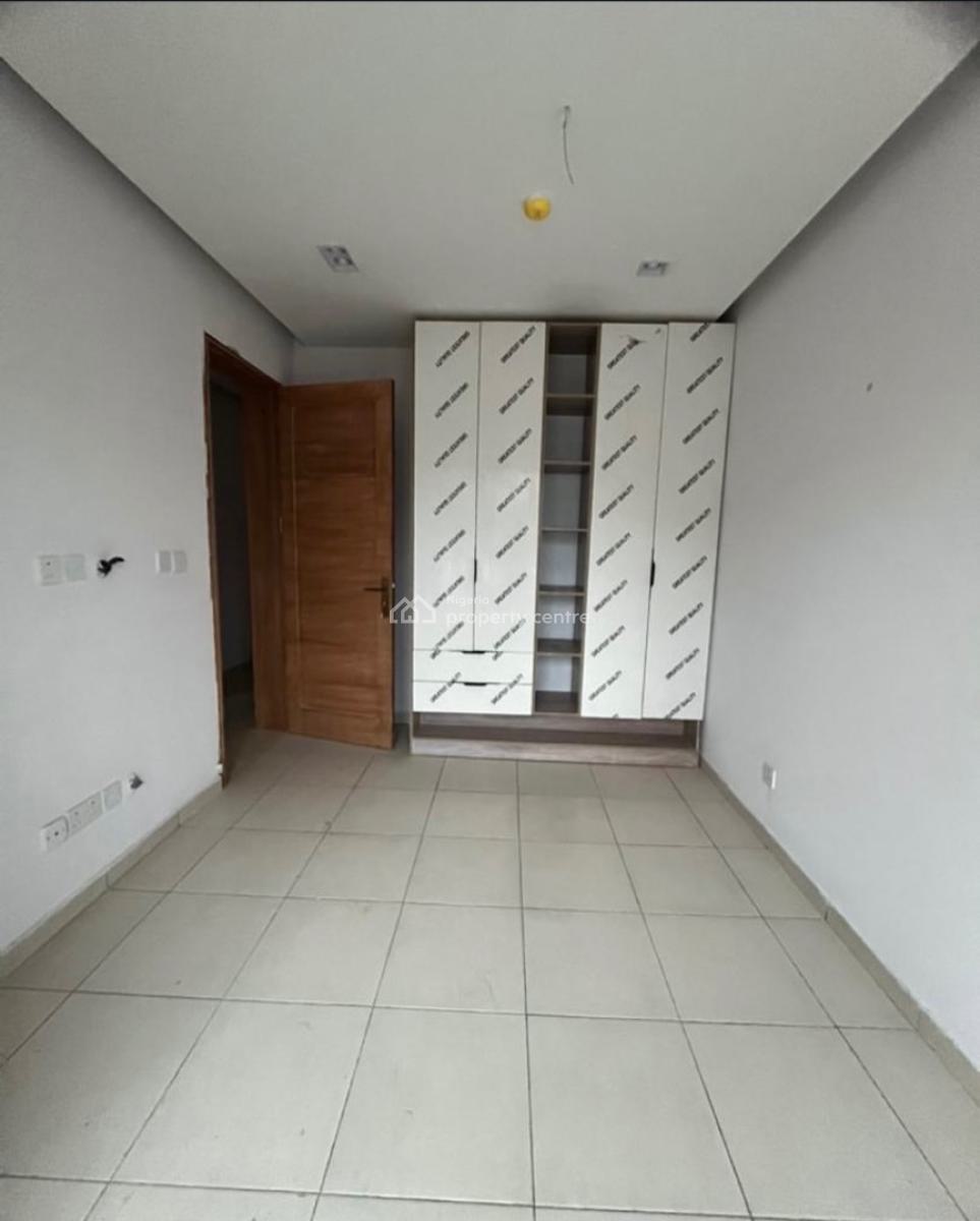 Nicely Finished 2 Bedroom Apartment, Ologolo, Lekki, Lagos, Flat / Apartment for Sale