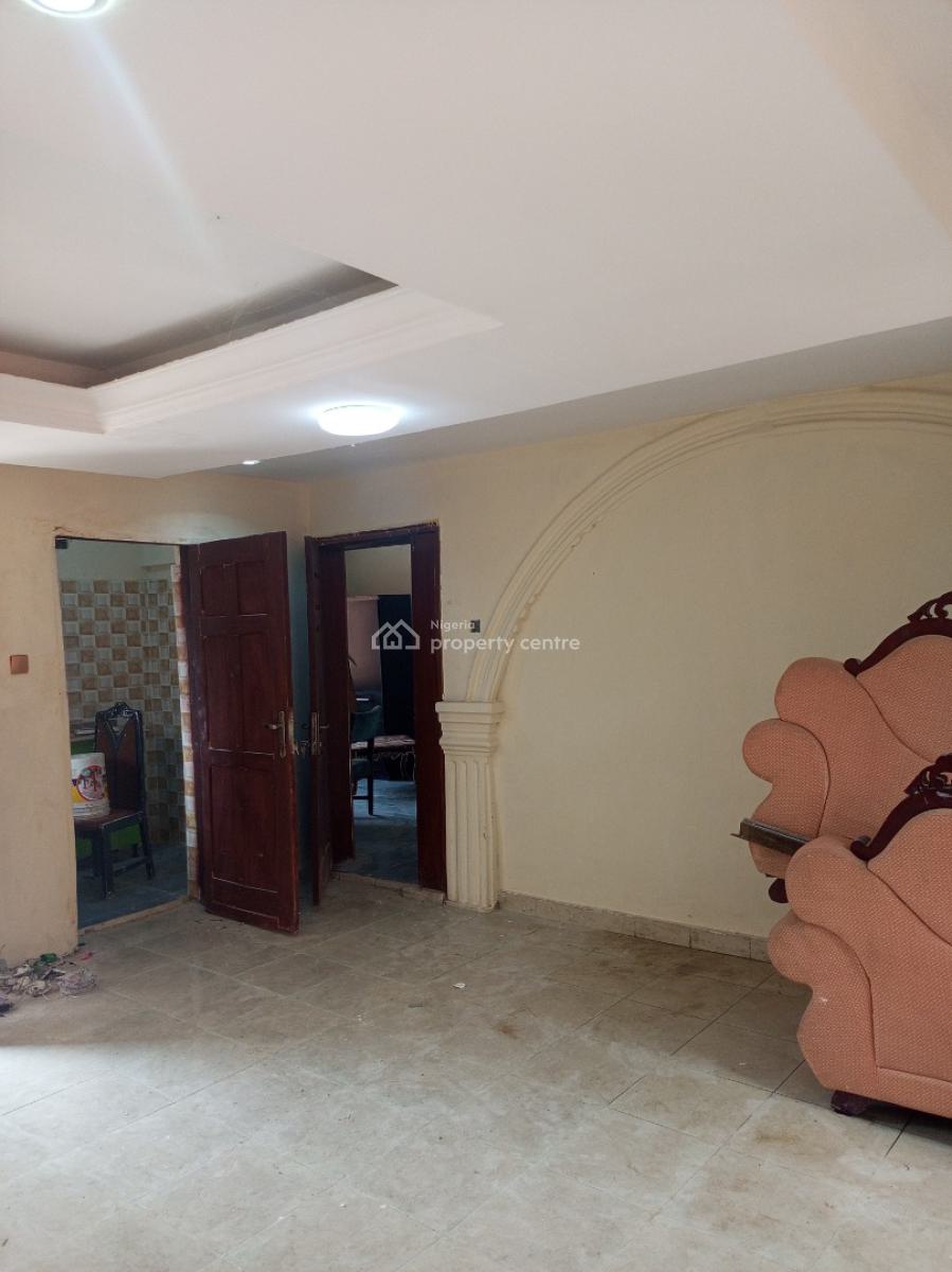 Well Refurbished 2 Bedroom Luxury Apartment, New Road Before Chevron, Lekki, Lagos, Flat / Apartment for Rent