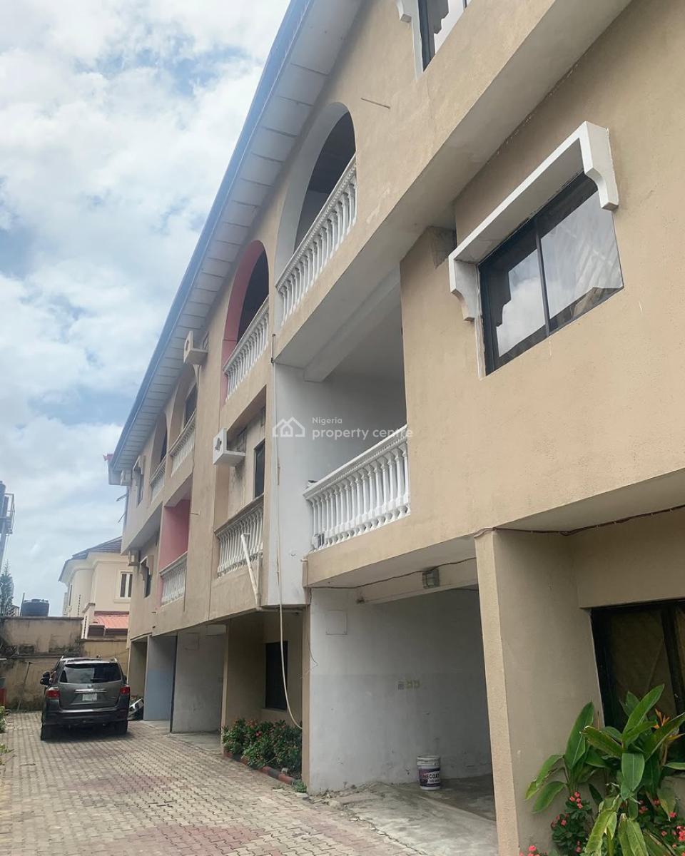 3 Bedroom Terrace Duplex with 1 Rooms Bq, Lekki Phase 1, Lekki, Lagos, Terraced Duplex for Rent