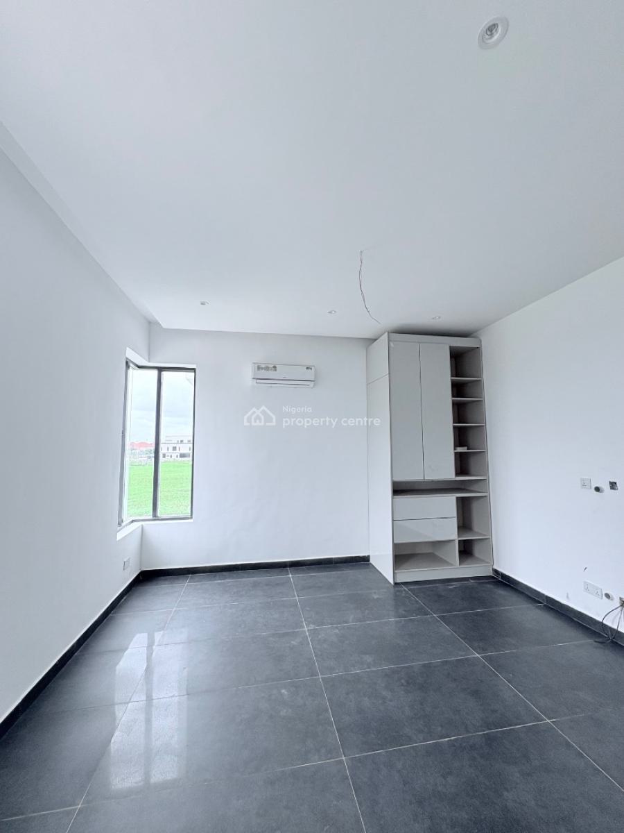 Well Spacious and Luxury 5 Bedroom Semi-detached Duplex + 2 Bq & Pool, Cowry Creek Estate, Ikate, Lekki, Lagos, Semi-detached Duplex for Sale