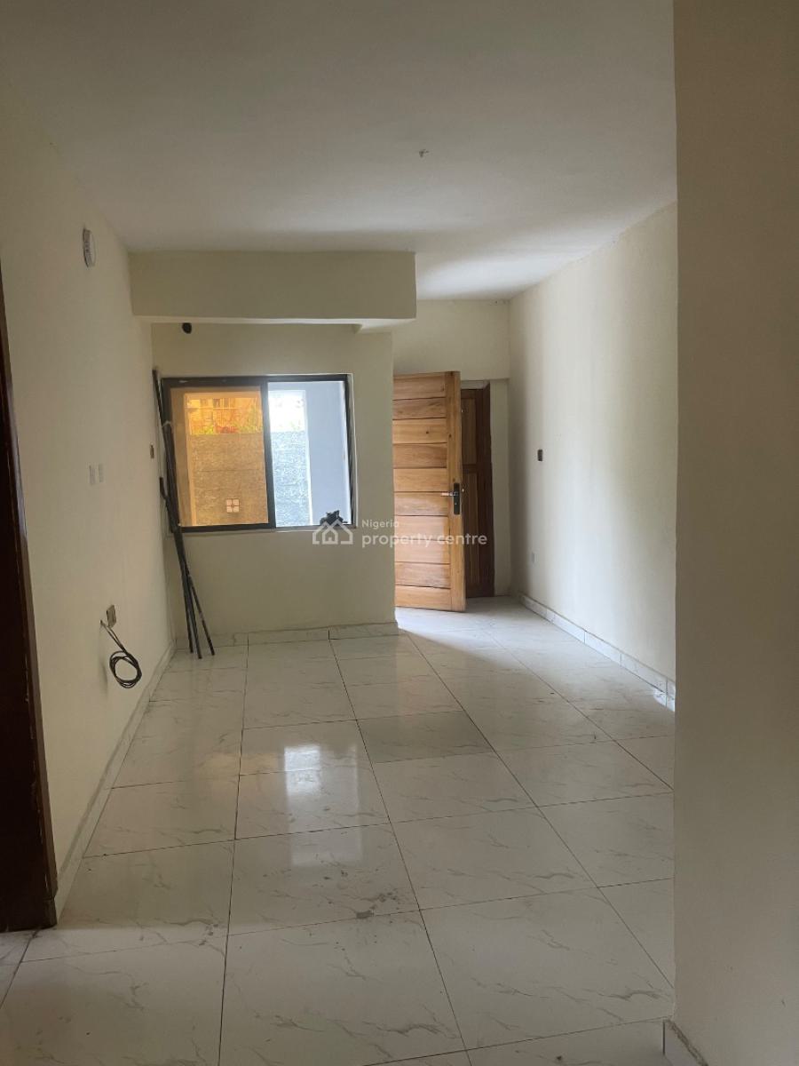 Renovated 2 Bedroom Apartment Inside Decent Estate, Ogidan, Sangotedo, Ajah, Lagos, Terraced Bungalow for Rent