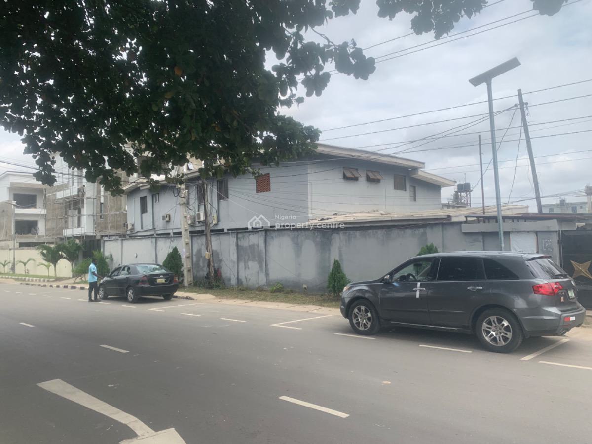 Spacious 3 Bedroom Gf Flat, Oduduwa Crescent, Ikeja Gra, Ikeja, Lagos, Office Space for Rent