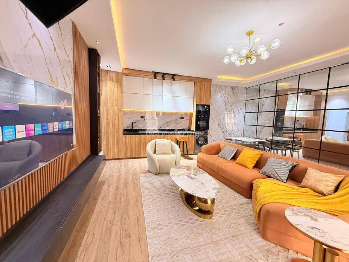 Luxurious 2 Bedroom Apartment with Bathub, Swimming Pool and Balcony, Osapa, Lekki, Lagos, Flat / Apartment Short Let