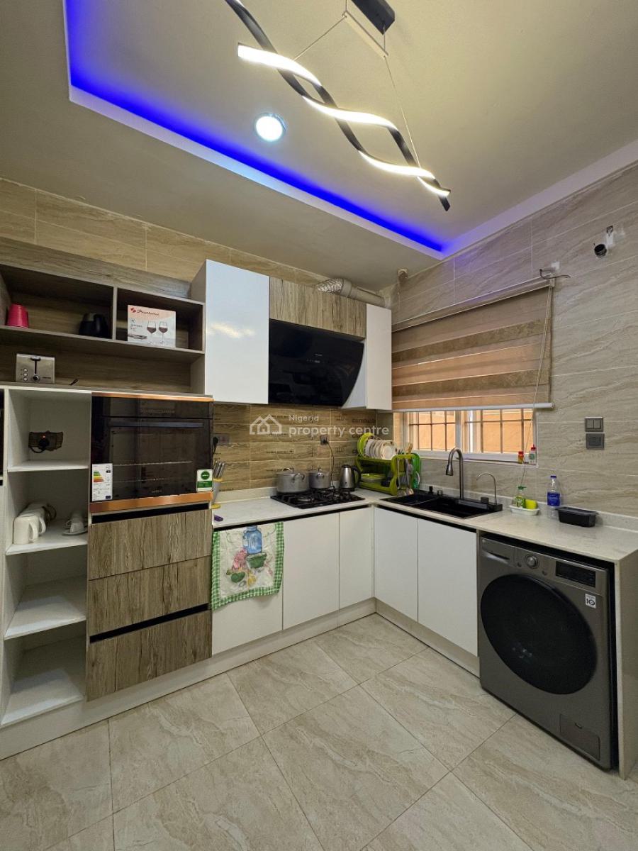 Luxury 3 Bedroom Apartment, Lagos Business School, Sangotedo, Ajah, Lagos, Flat / Apartment Short Let