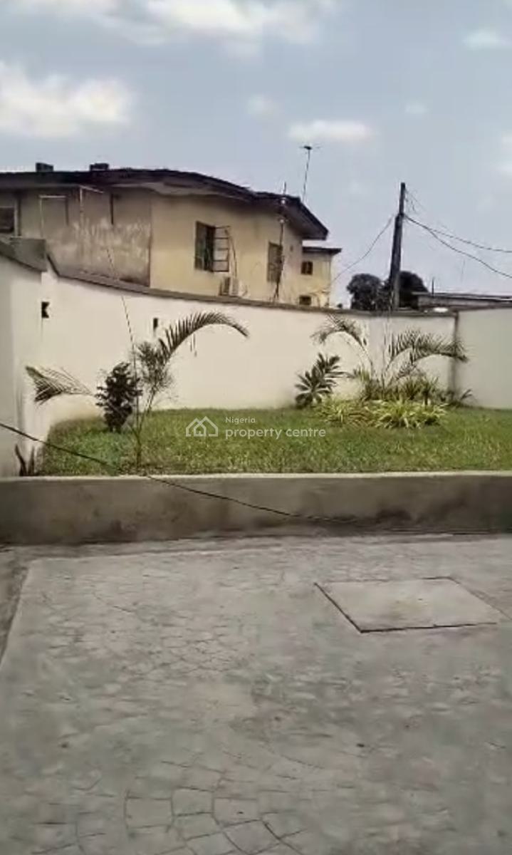 Newly Built 4 Bedroom Terrace with 1 Room B/q., Obanikoro, Shomolu, Lagos, Terraced Duplex for Sale
