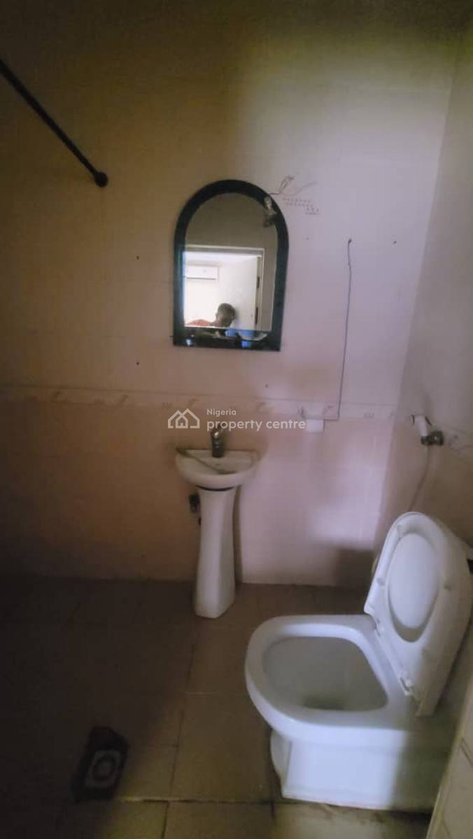 Luxurious Massive 4 Bedroom Fully Detached Duplex, By Old Secteriate, Area 1, Garki, Abuja, Detached Duplex for Rent