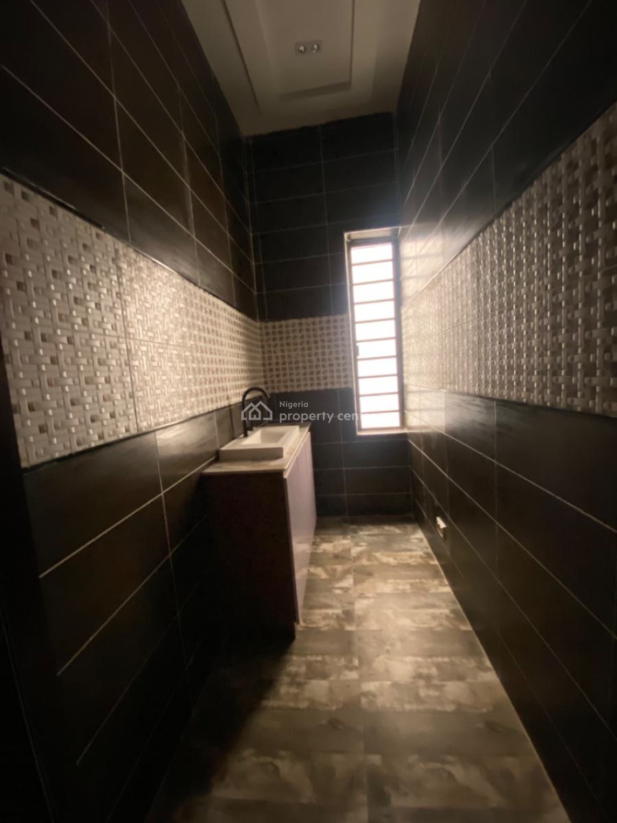 Nicely Built 5 Bedroom Fully Detached House, By Pinnock Estate, Osapa, Lekki, Lagos, Detached Duplex for Sale