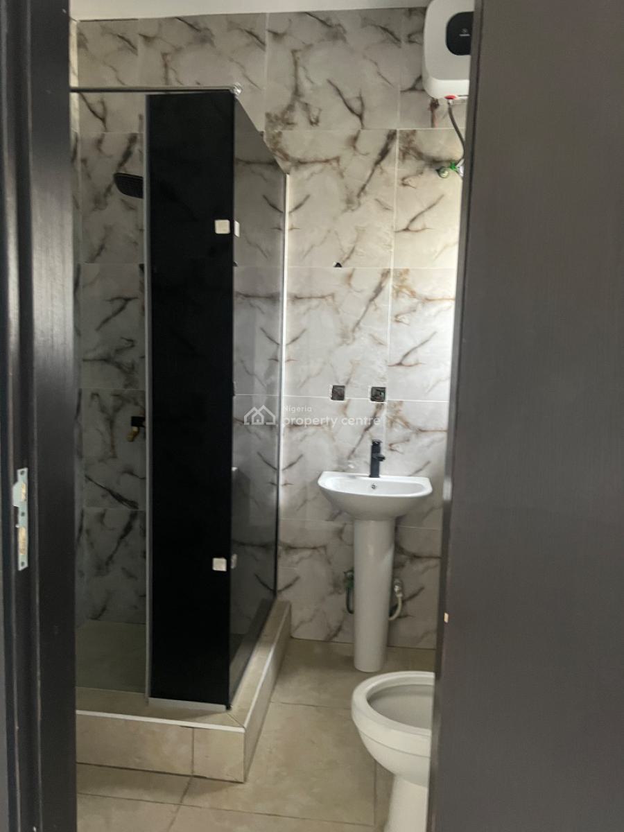 Luxury 2 Bedroom Apartment, Ilaje, Ajah, Lagos, Flat / Apartment for Sale