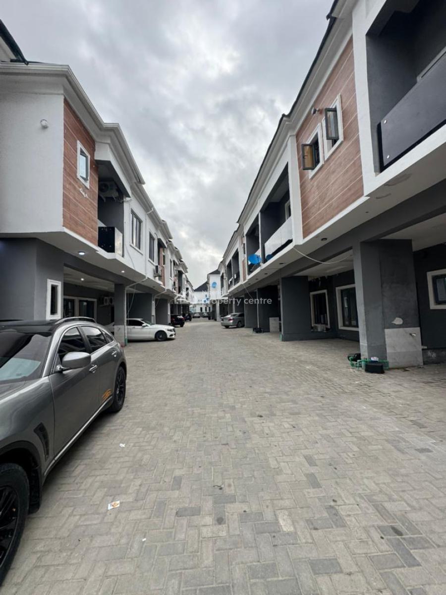 Distress Lovely 3 Bedroom Terrace Home, Vgc, Lekki, Lagos, Terraced Duplex for Sale