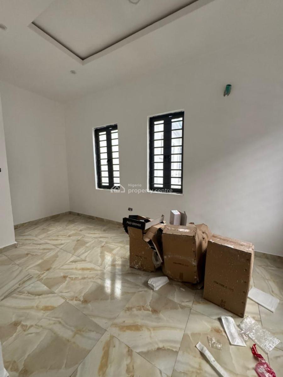 Distress Lovely 3 Bedroom Terrace Home, Vgc, Lekki, Lagos, Terraced Duplex for Sale