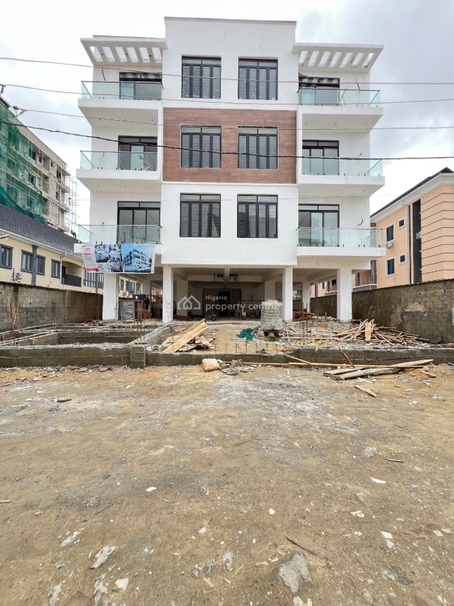Spacious 2 Bedroom Apartment with Gym and Elevator Suitable, Lekki Phase 1, Lekki, Lagos, Block of Flats for Sale