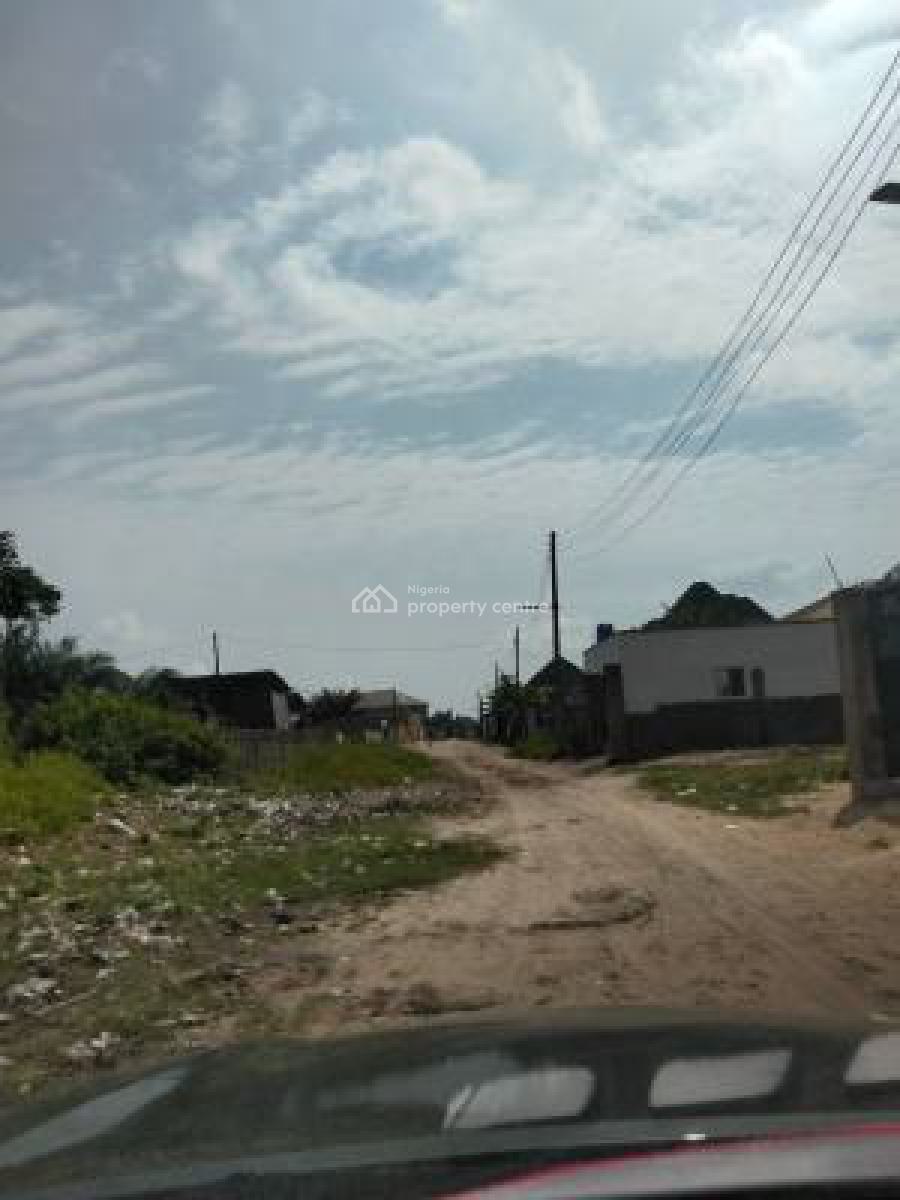 648sqm Fence and Gated Land, Palace Road, Ogombo, Ajah, Lagos, Residential Land for Sale