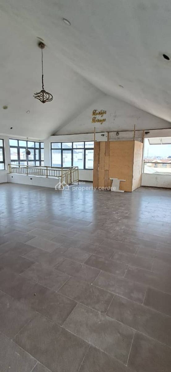 a Stand-alone Commercial Building That Is Perfect for Hospitality Business, Lekki Right, Lekki Phase 1, Lekki, Lagos, Hotel / Guest House for Sale