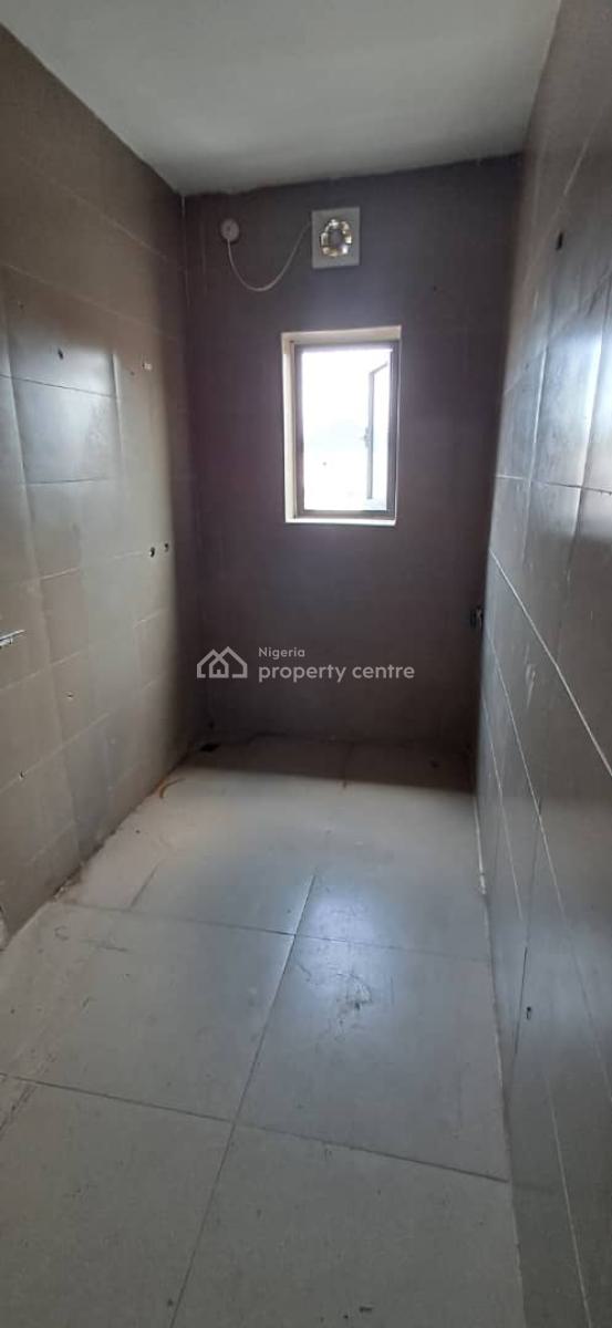 a Stand-alone Commercial Building That Is Perfect for Hospitality Business, Lekki Right, Lekki Phase 1, Lekki, Lagos, Hotel / Guest House for Sale